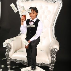 Meet your Posher, Delon